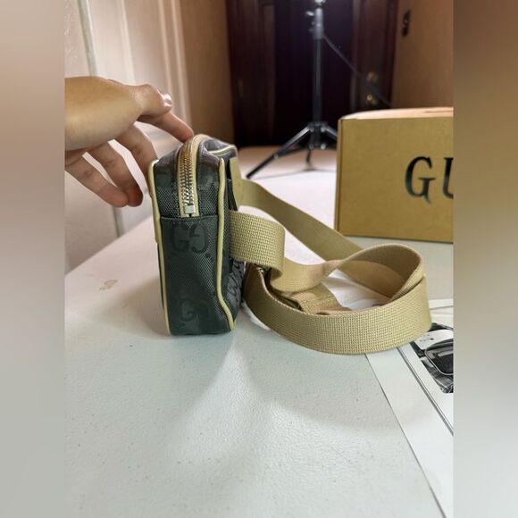 GUCCI Off The Grid Belt Bag GG Nylon Leather Gray Beige 631341 Purse Fanny pack - Picture 14 of 16